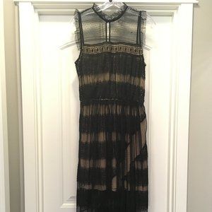Chelsea28 black lace long dress XS